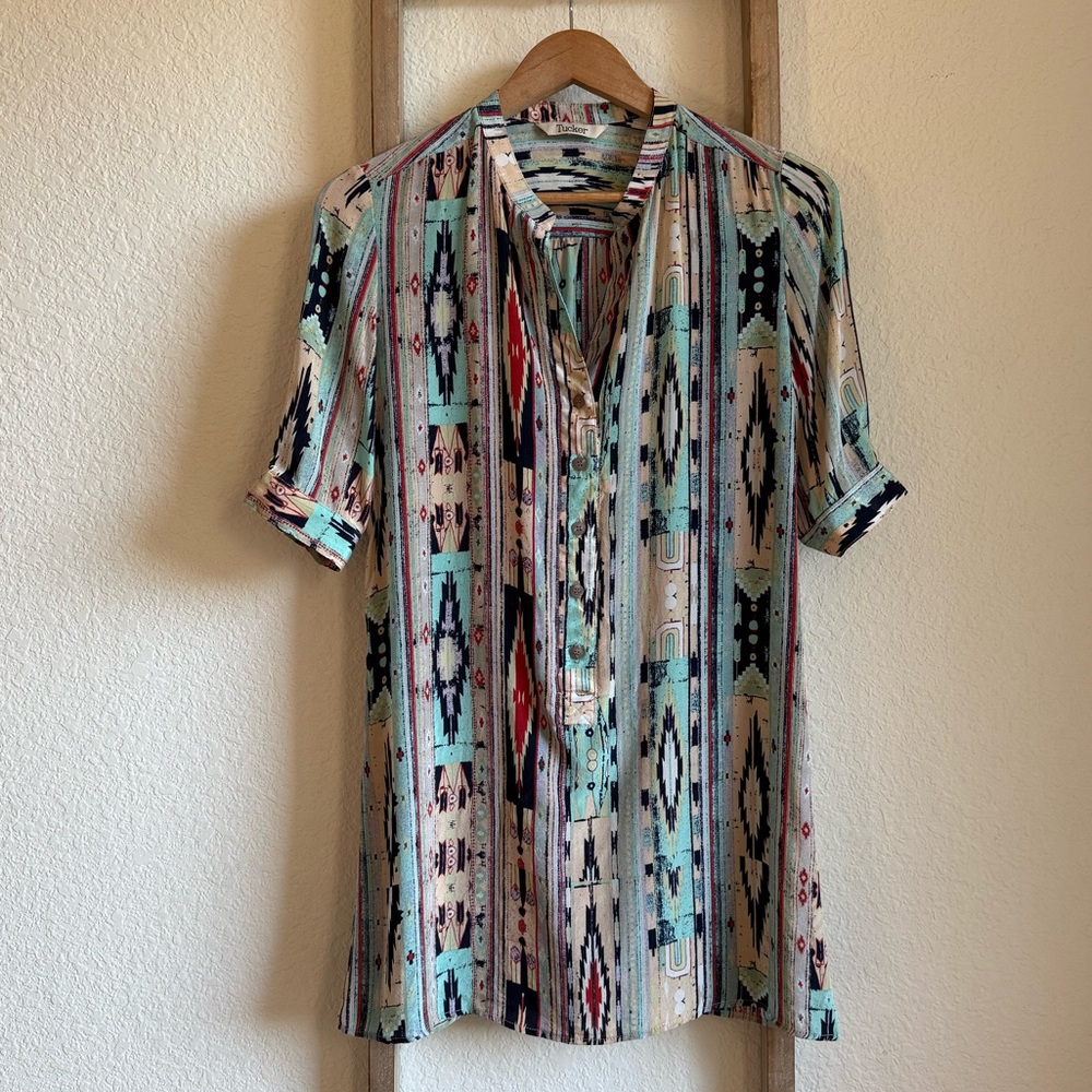 Tucker Tribal Print Button Front Silk Tunic Sz: Small
